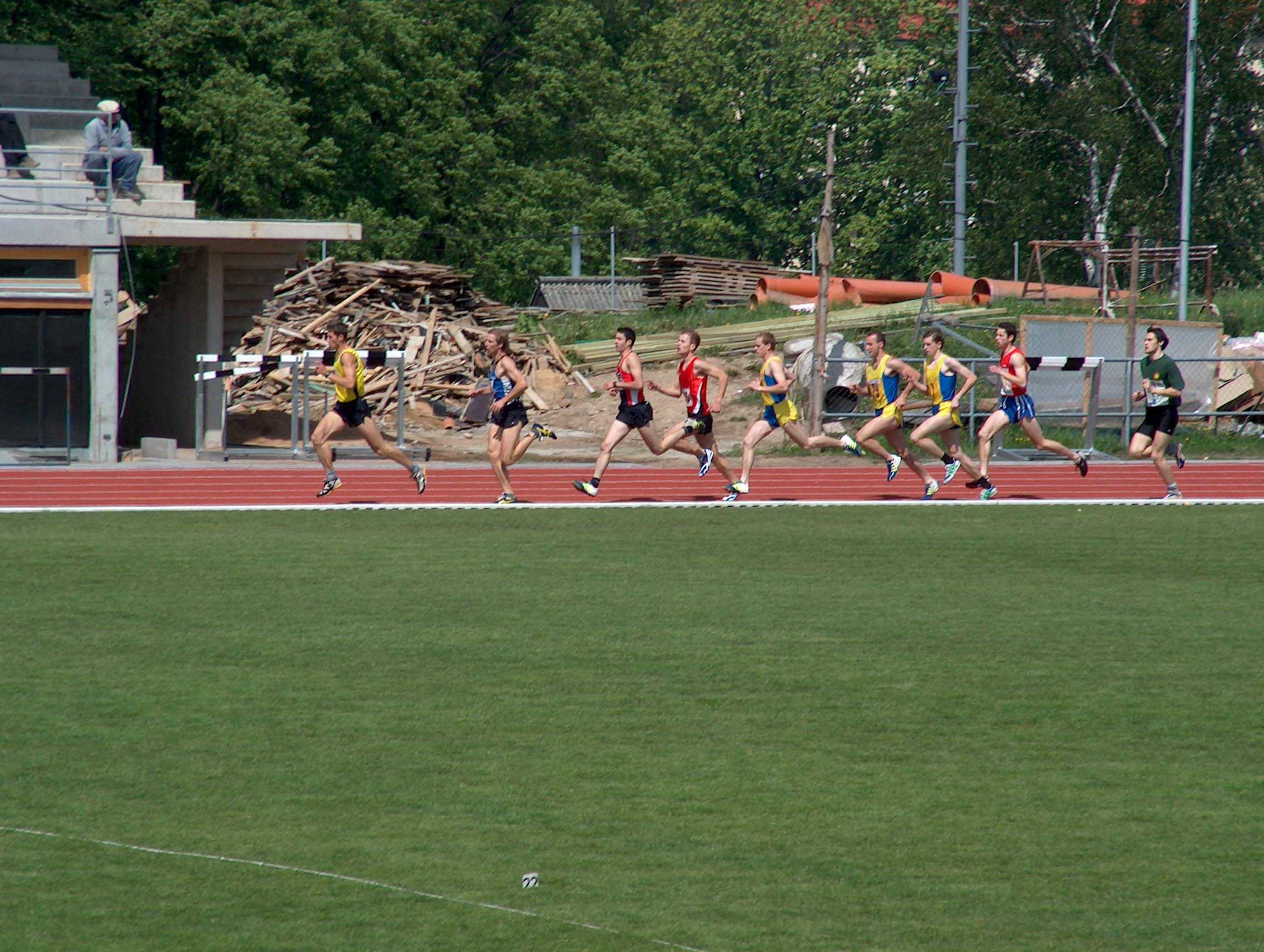 800m